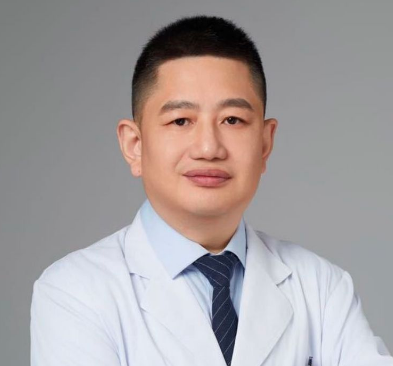 深圳李信锋做鼻子技术到底怎么样？李信锋隆鼻口碑好不好？