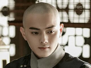 《延禧攻略》傅恒扮演者许凯整容前双眼皮照片曝光，傅恒不仅仅是整容