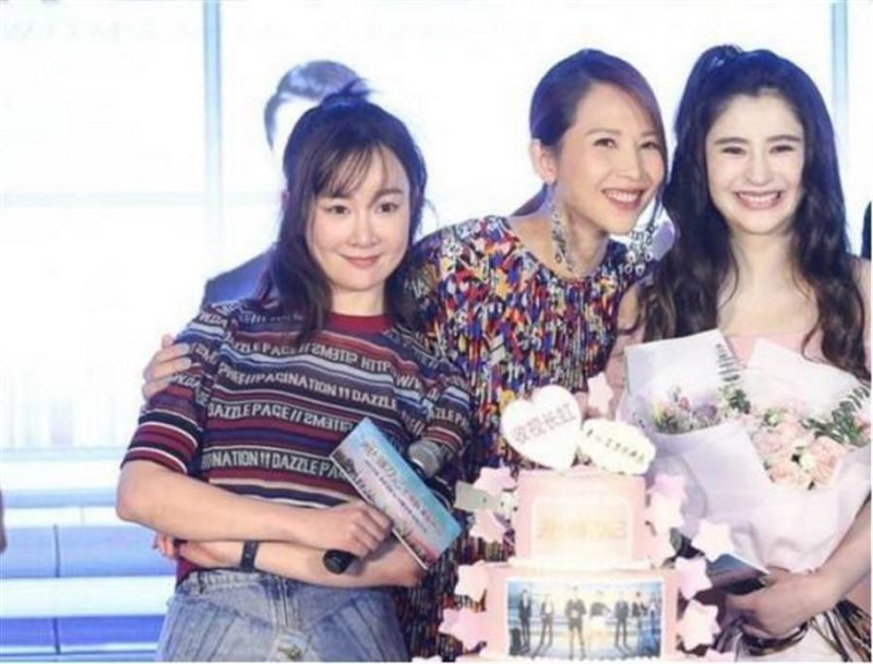 蔡少芬整容了吗?纯天然赢过整容僵脸!蔡少芬美貌完胜李心艾 蔡少芬整容了吗?纯天然赢过整容僵脸!蔡少芬美貌完胜李心艾