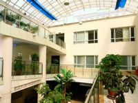 大连大学附属新华医院新华激光整形美容中心